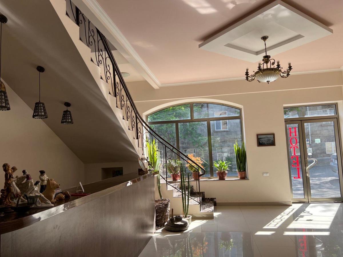 Mthnadzor Hotel Goris Exterior foto