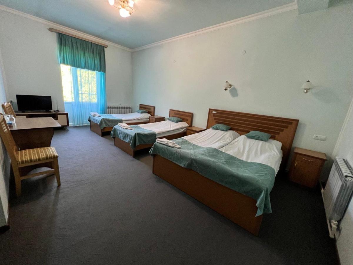 Mthnadzor Hotel Goris Exterior foto