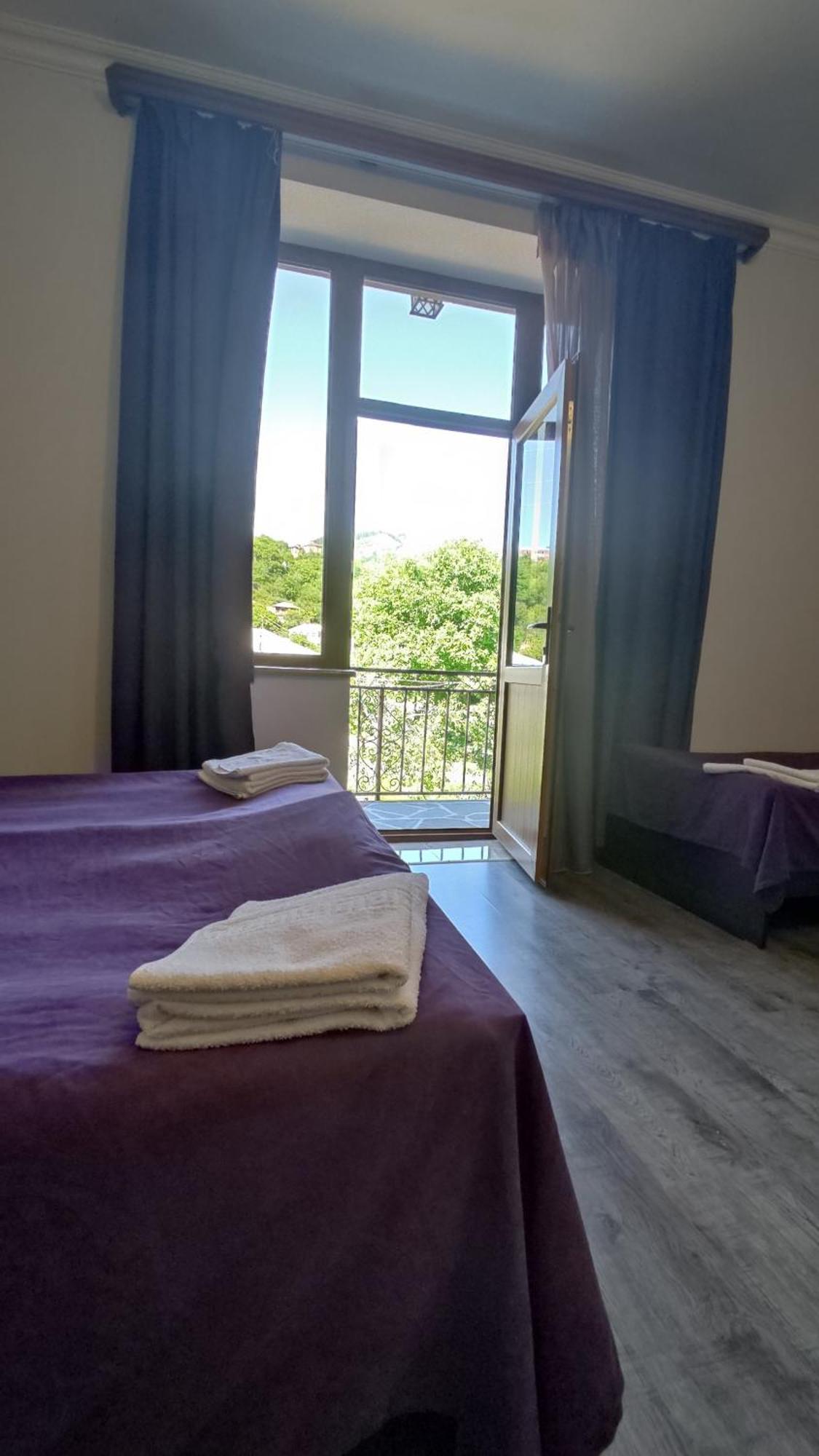 Mthnadzor Hotel Goris Exterior foto