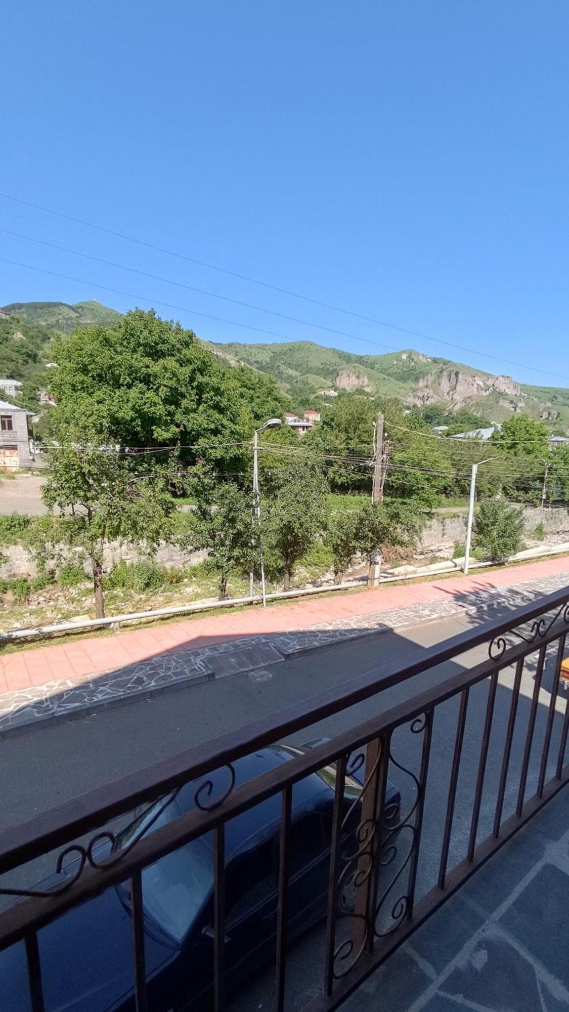Mthnadzor Hotel Goris Exterior foto