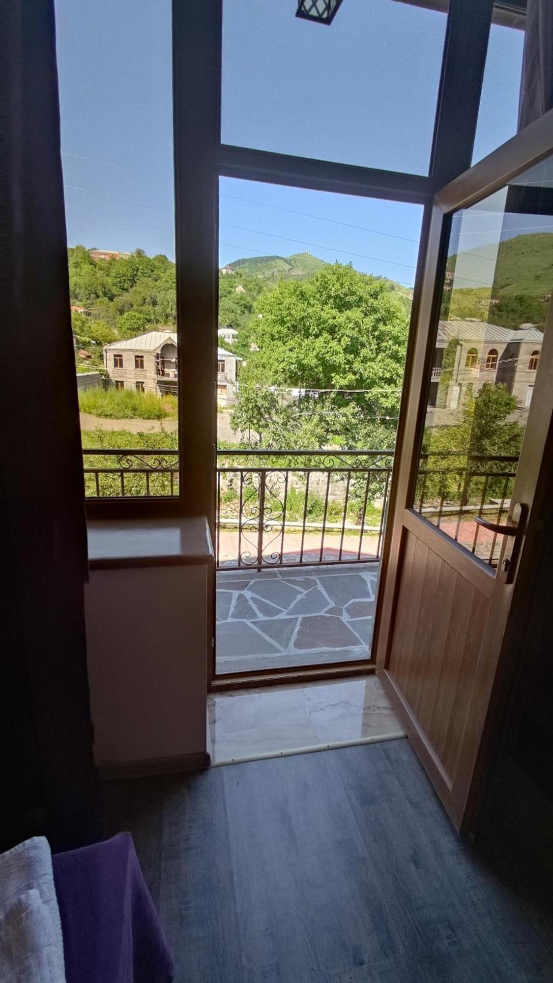 Mthnadzor Hotel Goris Exterior foto